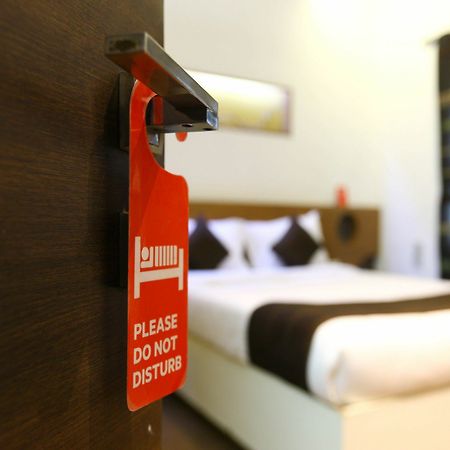 Oyo 9911 Apartment Shylee Niwas Chennai Luaran gambar